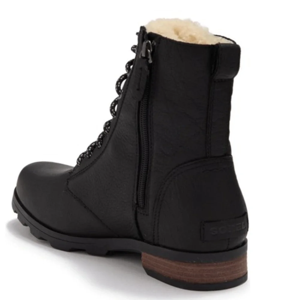 SOREL Emelie Genuine Shearling Lamb Fur Short Lace-Up Boot, Black, Size 8.5, NWT